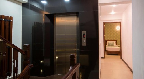 Ceyloni City Hotel image 2