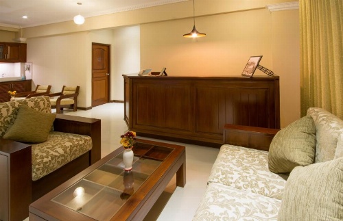 Ceyloni City Hotel image 40